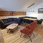 Alp-chalet 4*