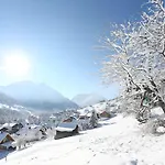 Alp-chalet Aparthotel Hirschegg (Vorarlberg)