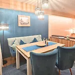 Alp-chalet Aparthotel 4*
