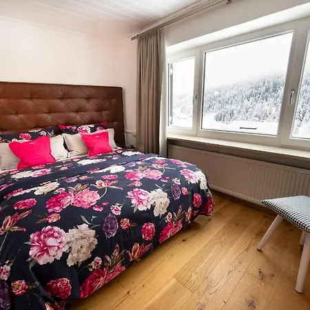 Alp-chalet 3* Hirschegg (Vorarlberg)