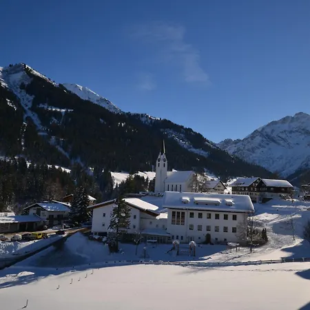 Alp-chalet Aparthotel